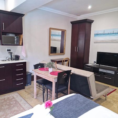 ホテル Casa Ridge Self-Catering ダーバン エクステリア 写真