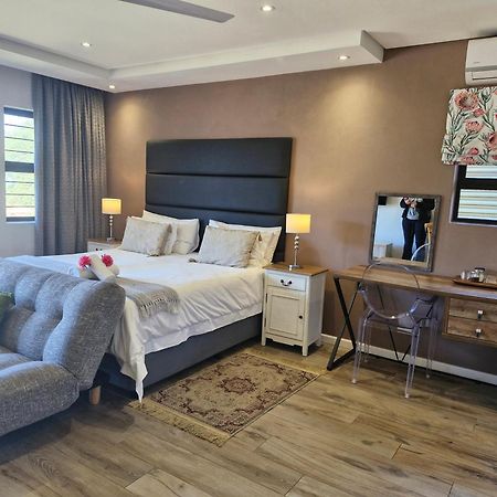 ホテル Casa Ridge Self-Catering ダーバン エクステリア 写真