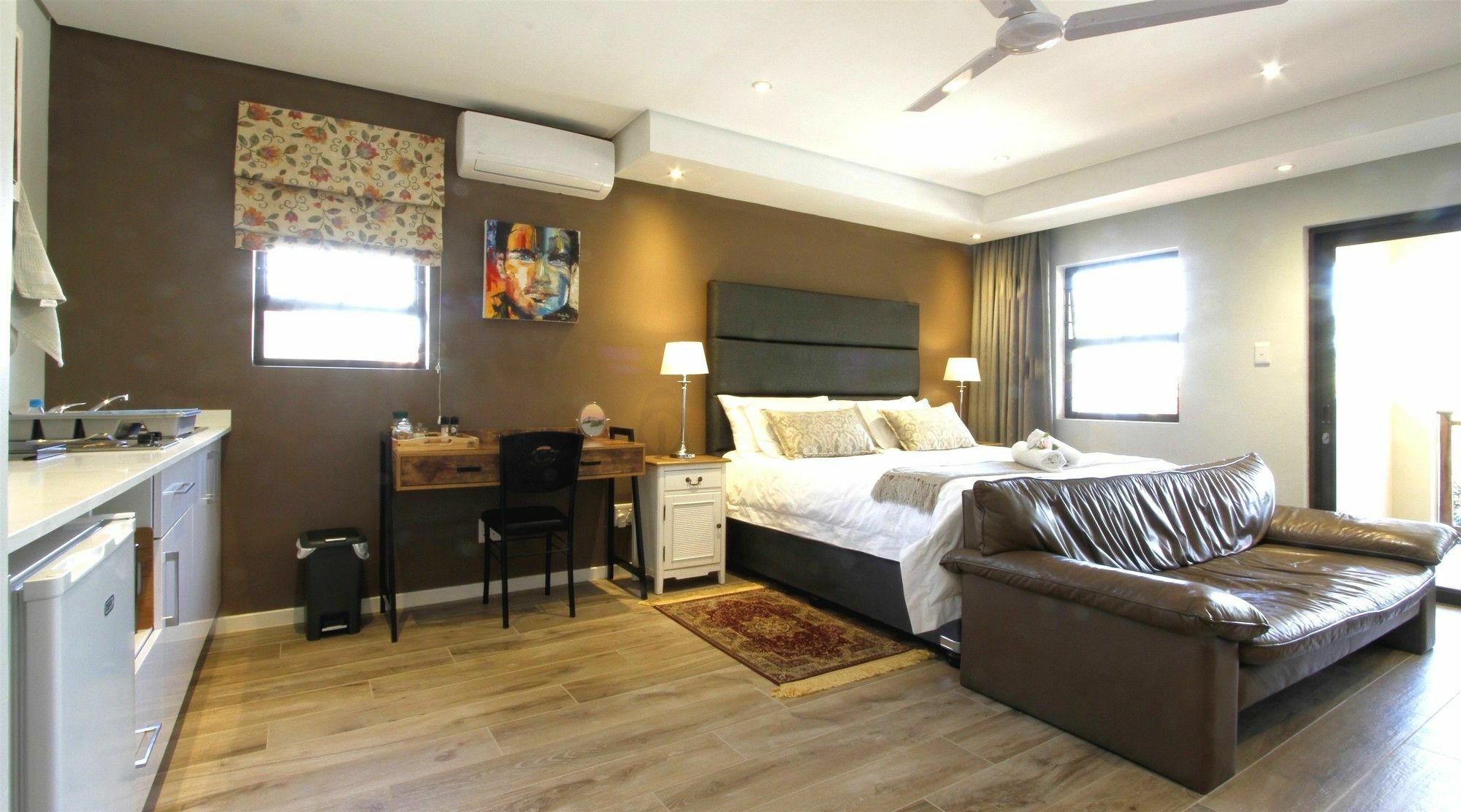 ホテル Casa Ridge Self-Catering ダーバン エクステリア 写真